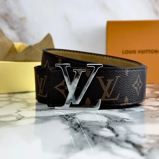 CORREA LV + ESTUCHE ORIGINAL DE LA MARCA 309,99Q + ENVÍO GRATIS